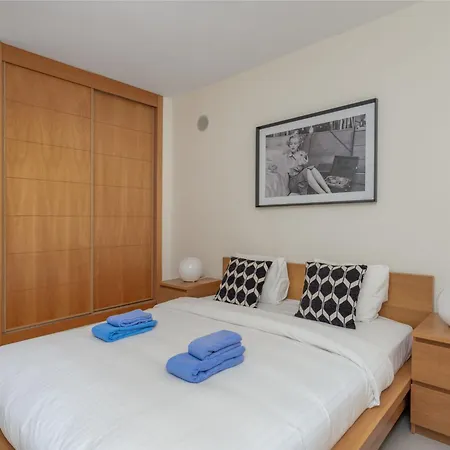 Apartment Cortijo Del Mar - Coral Nest By Interhome Estepona