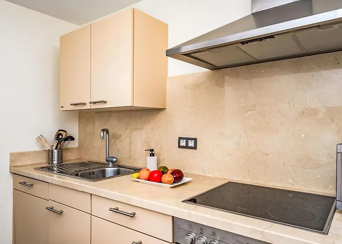 Apartment Cortijo Del Mar - Coral Nest By Interhome Estepona